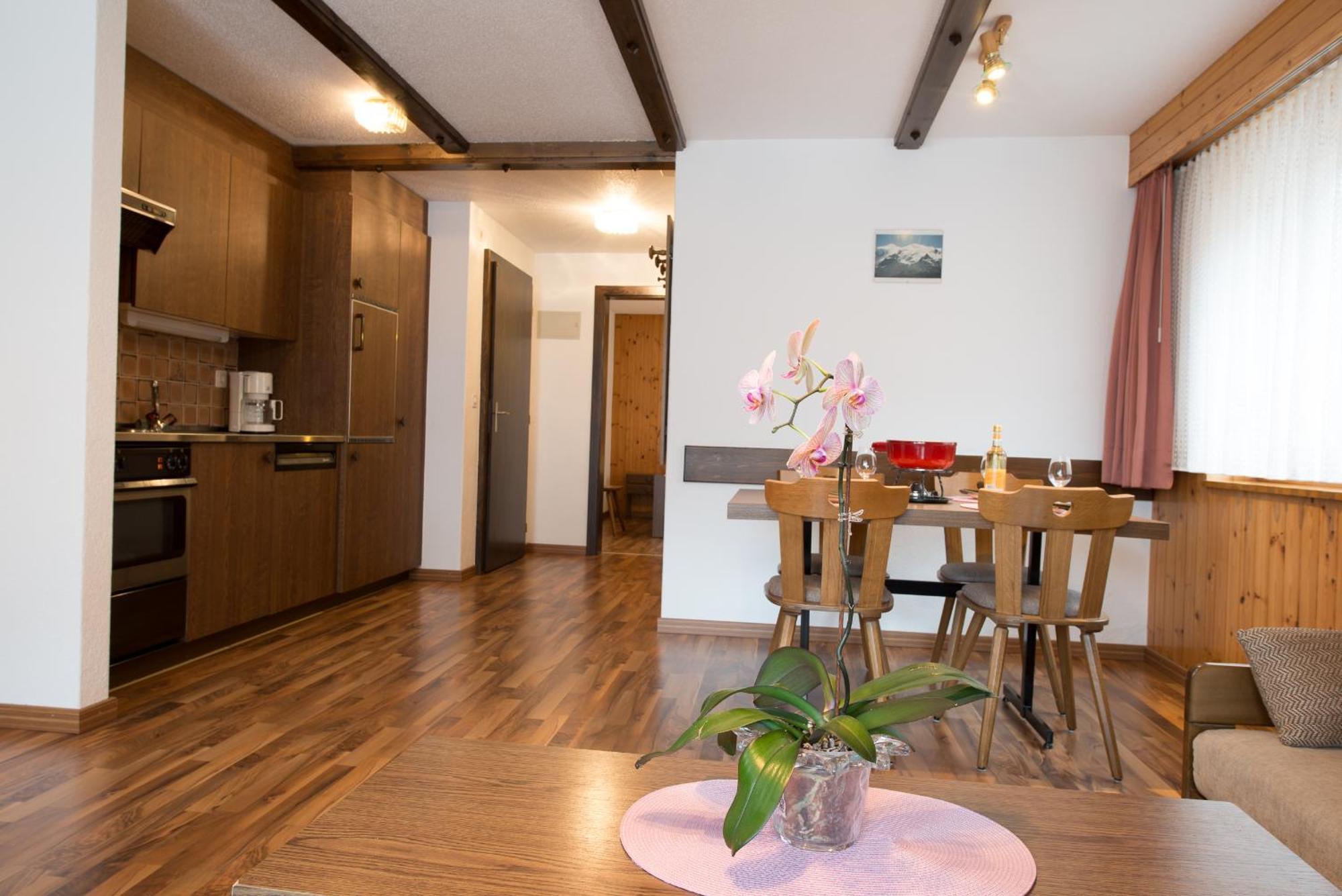 Haus Alba Apartment Saas-Almagell Bilik gambar